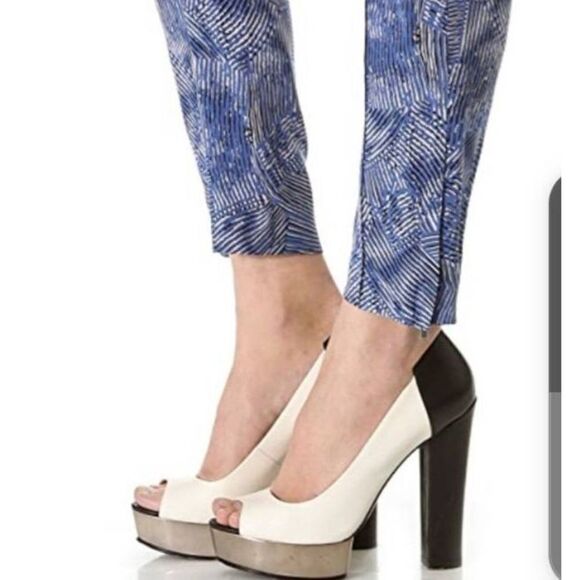 Rachel Zoe Pintucket Silk Jogger Pants Sz XS - Picture 3 of 8